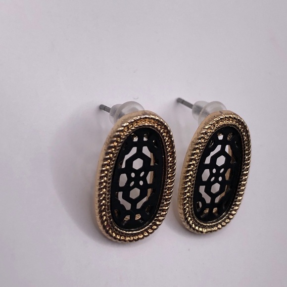 Two-tone Gold Edge Black Filagree Designed Center Earrings - Picture 6 of 6